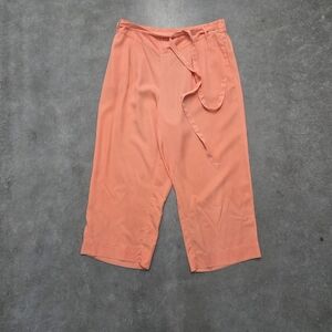 Crown & Ivy Coral Capris